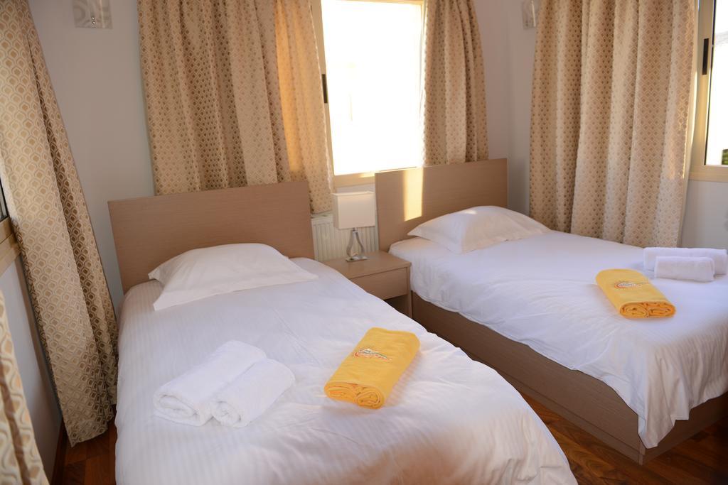 Anthorina Villa 5 Protaras Bagian luar foto