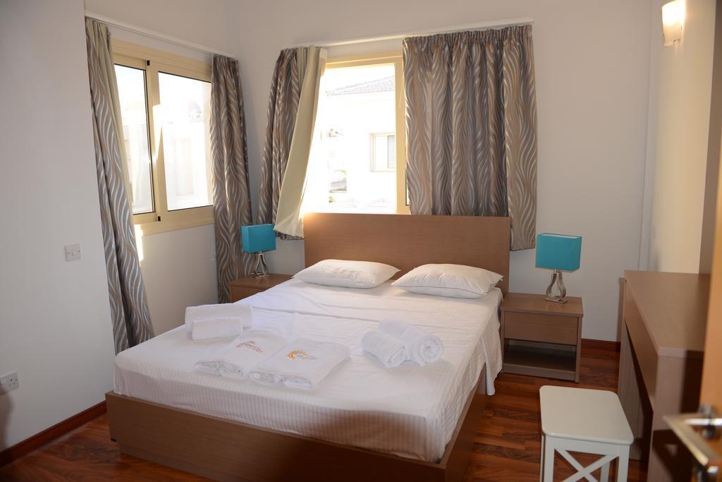 Anthorina Villa 5 Protaras Bagian luar foto